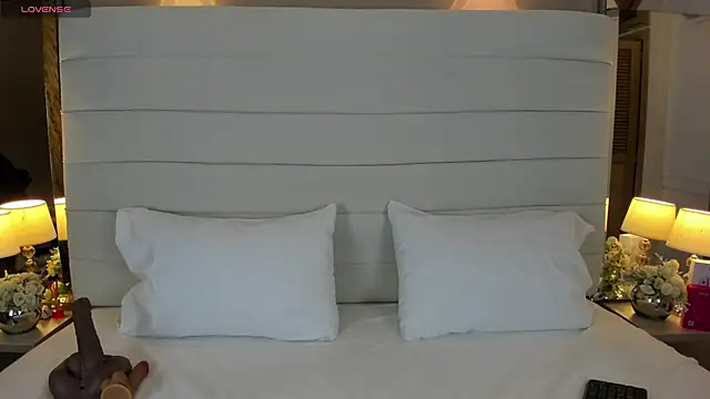 Charlotte93  online show from 12, 1, 2026