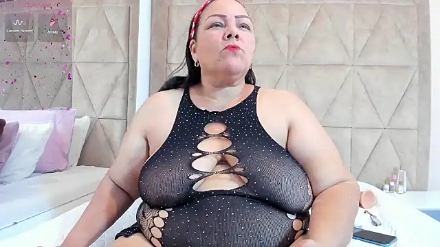mommy cute online show from 15, 1, 2025