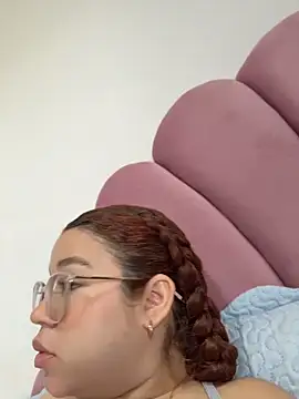 Lucyklein2022 online show from 14, 4, 2026