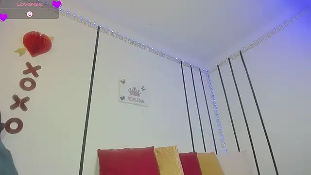 Snapshot of yelenaowens chatting on 31, 10, 2025 yelenaowens online show from 31, 10, 2025