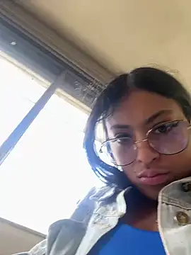 Snapshot of vaness_weet chatting on 26, 1, 2025 vaness weet online show from 26, 1, 2025