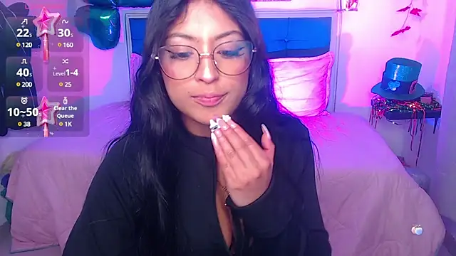 Snapshot of vaness_weet chatting on 17, 3, 2025 vaness weet online show from 17, 3, 2025