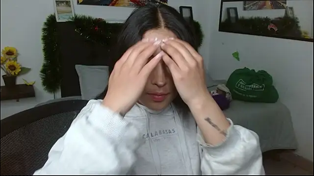 Snapshot of vaness_weet chatting on 13, 1, 2026 vaness weet online show from 13, 1, 2026