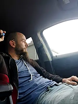 Snapshot of JohnnyFaster chatting on 11, 10, 2025 JohnnyFaster online show from 11, 10, 2025