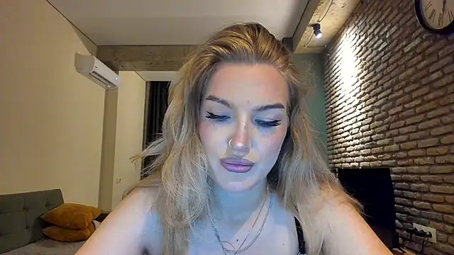 fifteenpoem online show from 26, 6, 2026