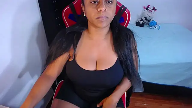 Snapshot of BellaKarla chatting on 7, 3, 2026 BellaKarla online show from 7, 3, 2026