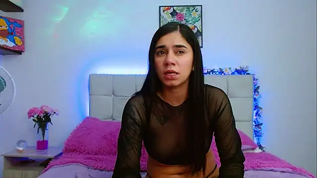 Layla Rachel online show from 12, 1, 2025