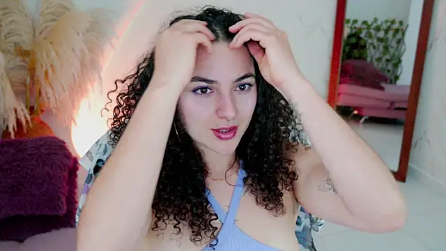 Snapshot of merida_bell18 chatting on 16, 4, 2026 merida bell18 online show from 16, 4, 2026