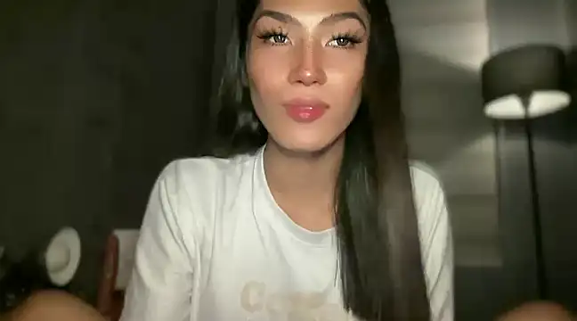 Bella Gordon online show from 5, 12, 2024