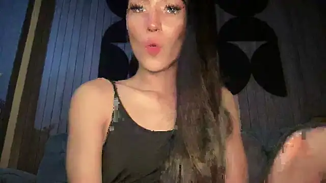 Bella Gordon online show from 24, 9, 2025