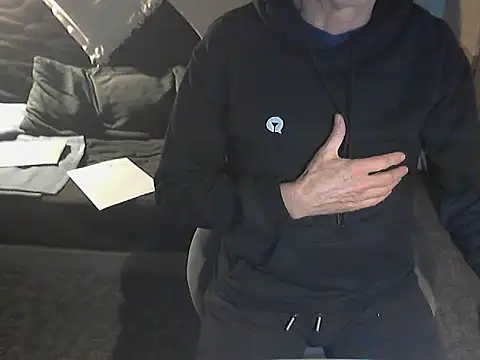 Snapshot of kiam471 chatting on 12, 2, 2025 kiam471 online show from 12, 2, 2025