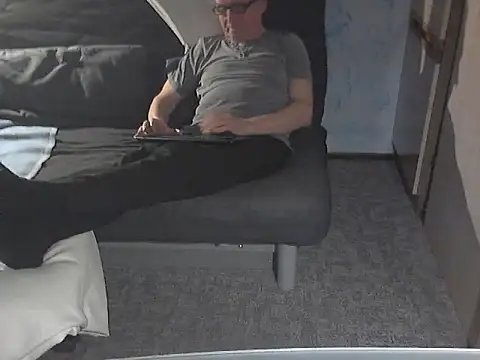 Snapshot of kiam471 chatting on 5, 3, 2025 kiam471 online show from 5, 3, 2025