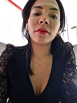 Doll Loren online show from 31, 1, 2025