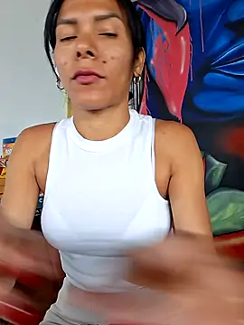 Doll Loren online show from 4, 2, 2025