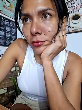 Doll Loren online show from 4, 2, 2025