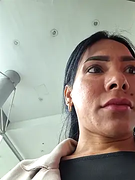 Snapshot of Doll_Loren chatting on 25, 11, 2025 Doll Loren online show from 25, 11, 2025