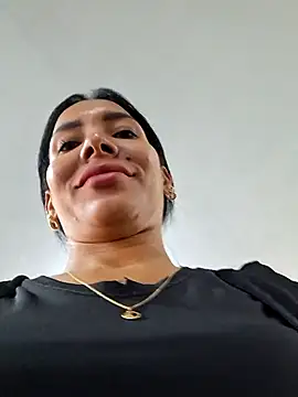 Snapshot of Doll_Loren chatting on 27, 11, 2025 Doll Loren online show from 27, 11, 2025