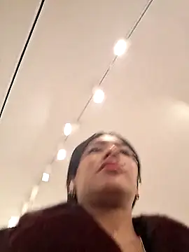 Doll Loren online show from 12, 2, 2026