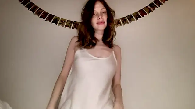 Nikki Mimimi online show from 25, 12, 2024