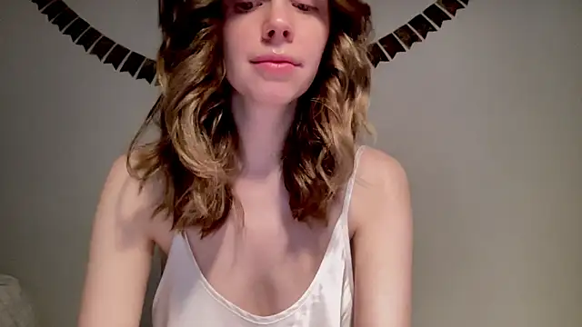 Nikki Mimimi online show from 29, 12, 2024