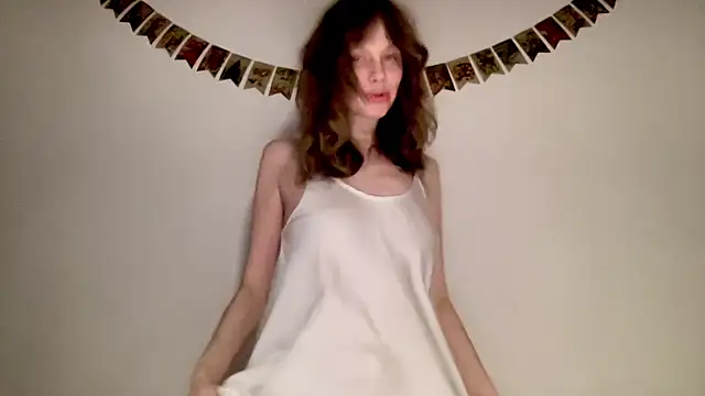 Nikki Mimimi online show from 10, 1, 2025