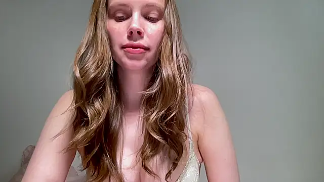 Snapshot of Nikki_Mimimi chatting on 29, 4, 2026 Nikki Mimimi online show from 29, 4, 2026