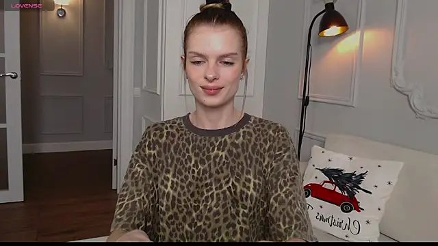 Snapshot of ly_lydia chatting on 27, 12, 2024 ly lydia online show from 27, 12, 2024