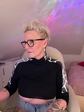 Snapshot of German_Milf chatting on 14, 4, 2026 German Milf online show from 14, 4, 2026