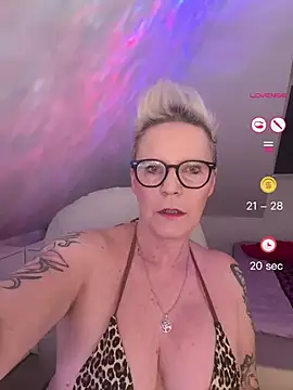 Snapshot of German_Milf chatting on 3, 5, 2026 German Milf online show from 3, 5, 2026