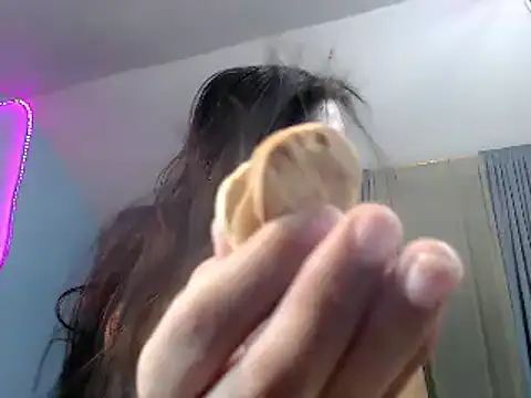 Snapshot of ursexy_allison69 chatting on 11, 11, 2025 ursexy allison69 online show from 11, 11, 2025