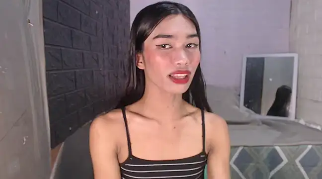 Snapshot of ToKeNa chatting on 1, 2, 2025 ToKeNa online show from 1, 2, 2025