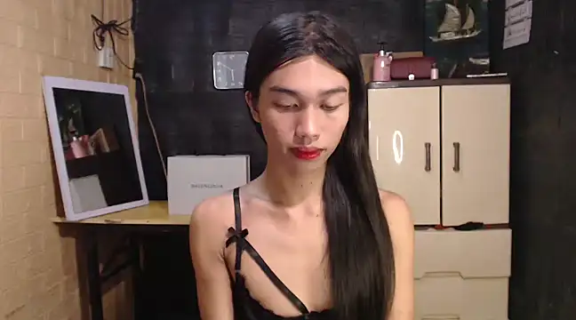Snapshot of ToKeNa chatting on 2, 2, 2025 ToKeNa online show from 2, 2, 2025