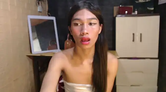 Snapshot of ToKeNa chatting on 2, 2, 2025 ToKeNa online show from 2, 2, 2025