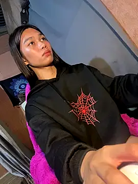 Snapshot of ToKeNa chatting on 28, 9, 2025 ToKeNa online show from 28, 9, 2025