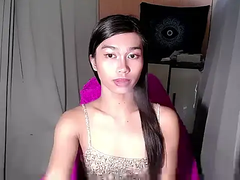 Snapshot of ToKeNa chatting on 23, 10, 2025 ToKeNa online show from 23, 10, 2025