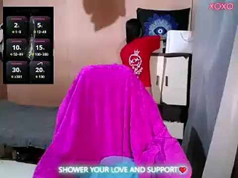 Snapshot of ToKeNa chatting on 30, 10, 2025 ToKeNa online show from 30, 10, 2025