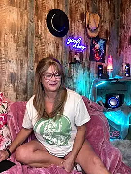 cowgirlc online show from 6, 11, 2025