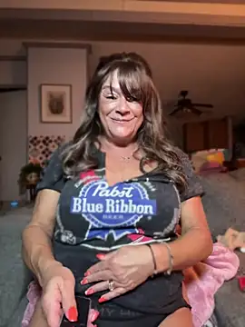 Snapshot of cowgirlc chatting on 21, 5, 2026 cowgirlc online show from 21, 5, 2026