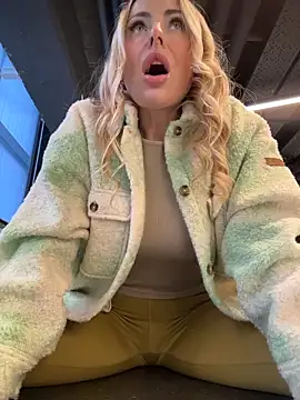 Snapshot of EmaSalis chatting on 17, 3, 2026 EmaSalis online show from 17, 3, 2026