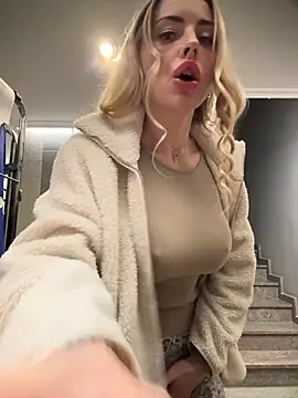 Snapshot of EmaSalis chatting on 23, 3, 2026 EmaSalis online show from 23, 3, 2026