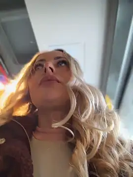 Snapshot of EmaSalis chatting on 14, 4, 2026 EmaSalis online show from 14, 4, 2026