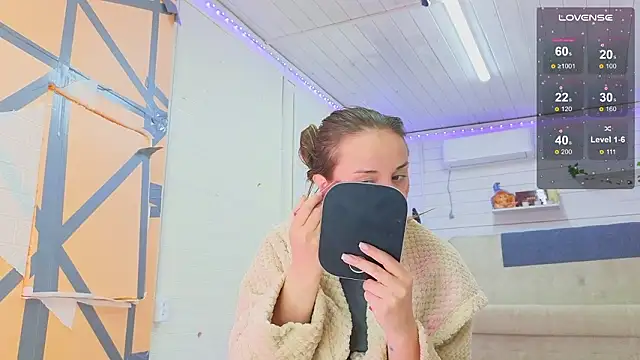 Snapshot of Misss_Vikk chatting on 28, 3, 2026 Misss Vikk online show from 28, 3, 2026