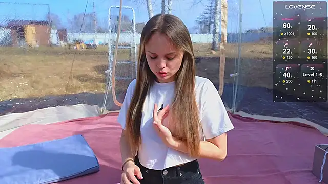 Snapshot of Misss_Vikk chatting on 2, 4, 2026 Misss Vikk online show from 2, 4, 2026