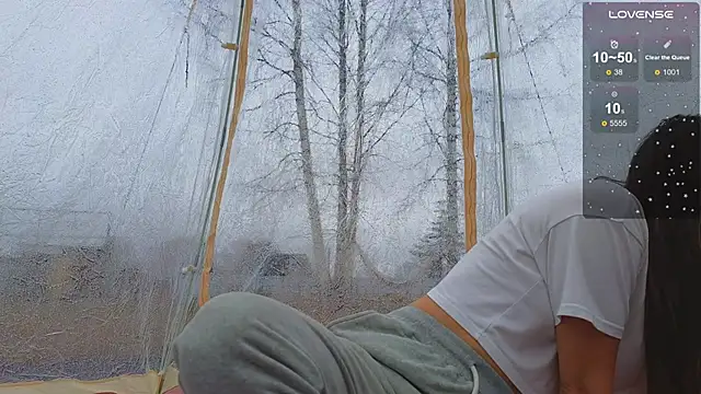 Snapshot of Misss_Vikk chatting on 6, 4, 2026 Misss Vikk online show from 6, 4, 2026