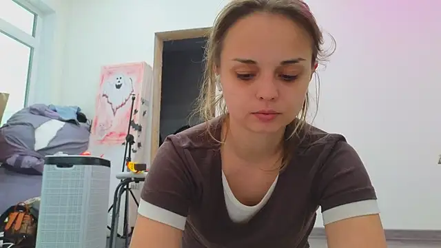 Snapshot of Misss_Vikk chatting on 9, 4, 2026 Misss Vikk online show from 9, 4, 2026