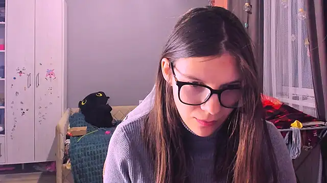 Snapshot of MollyLollipop chatting on 3, 2, 2026 MollyLollipop online show from 3, 2, 2026