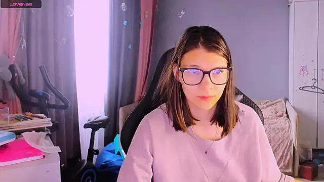 MollyLollipop online show from 5, 5, 2026