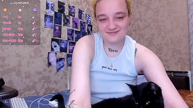 Snapshot of Imlinn chatting on 9, 10, 2025 Imlinn online show from 9, 10, 2025