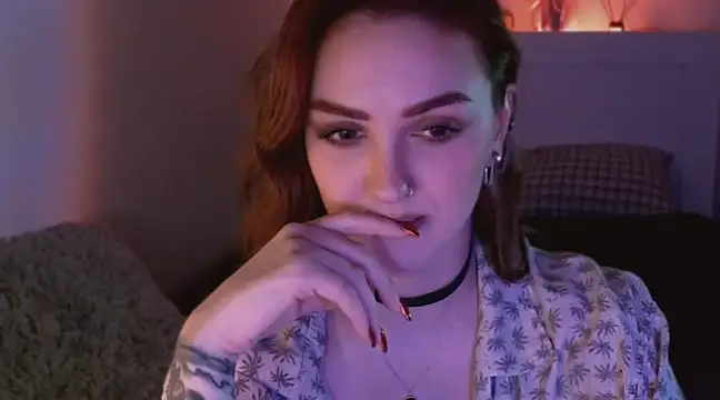 LilyFarey online show from 19, 12, 2024