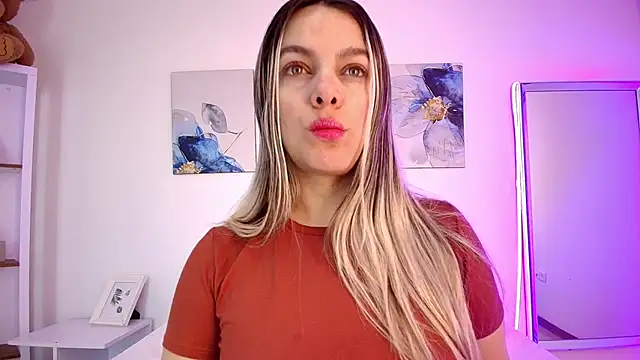 Isabella Harley online show from 11, 6, 2026